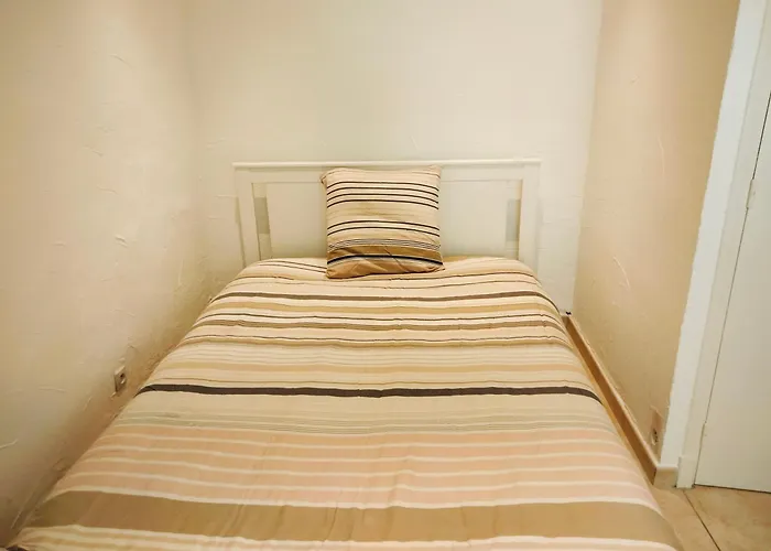 Cosy Courtesoun