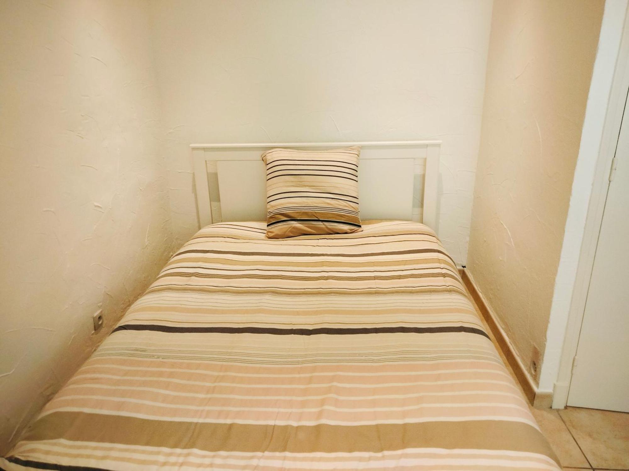 Cosy Courtesoun *